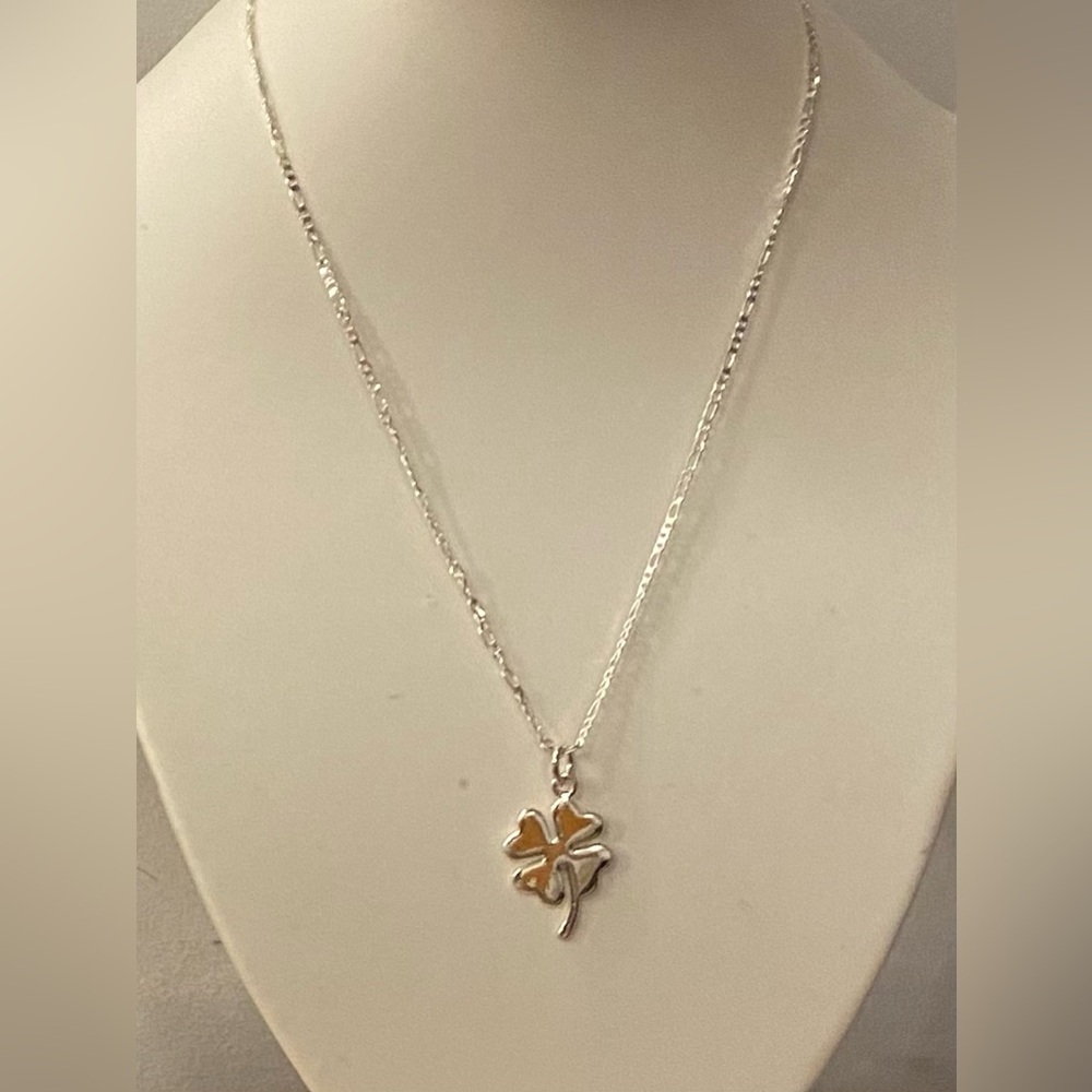 NEW 925SS Four-Leaf Clover necklace
